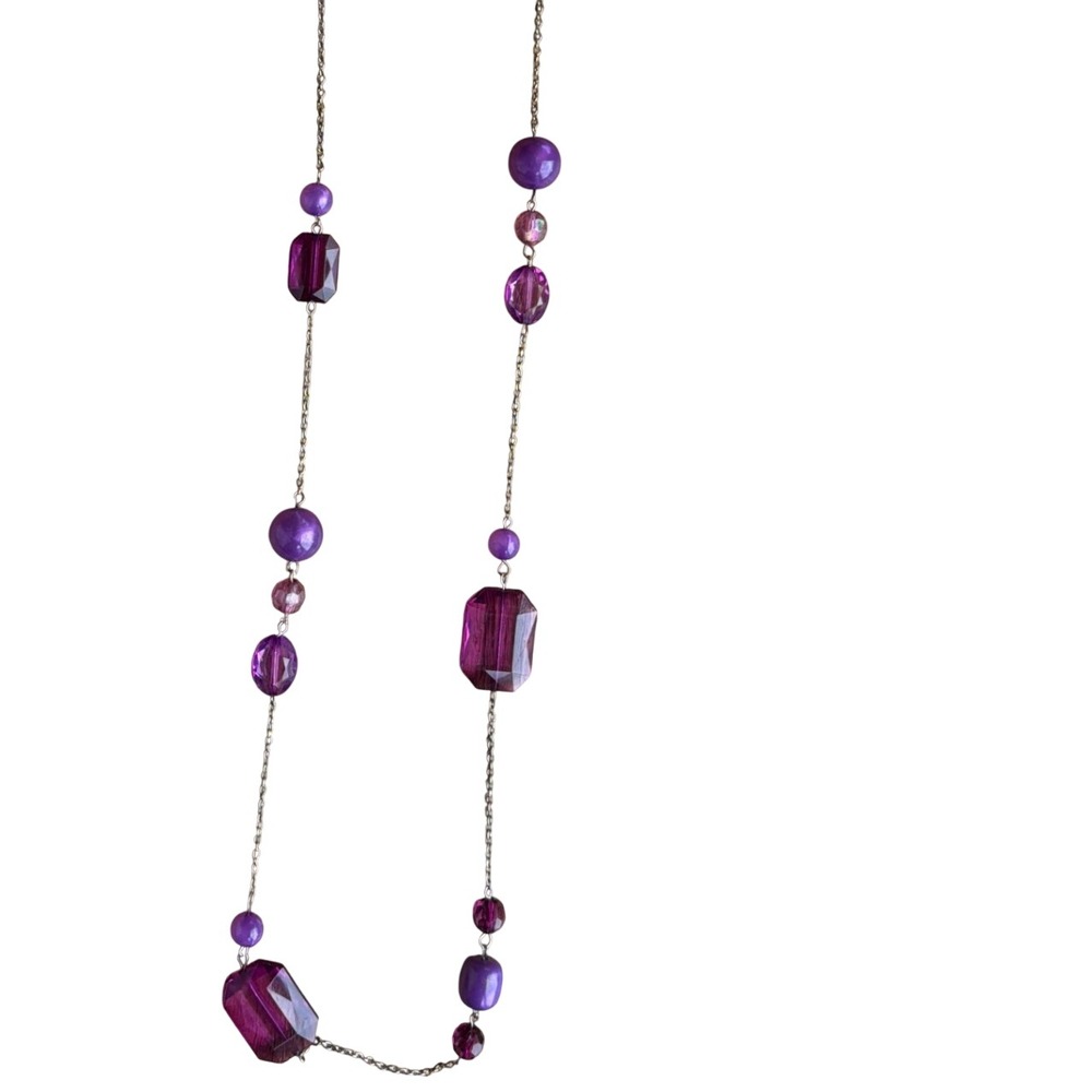Long‎ Purple Beaded Station Necklace Silver Tone Chain Emerald Cut Acrylic Layer